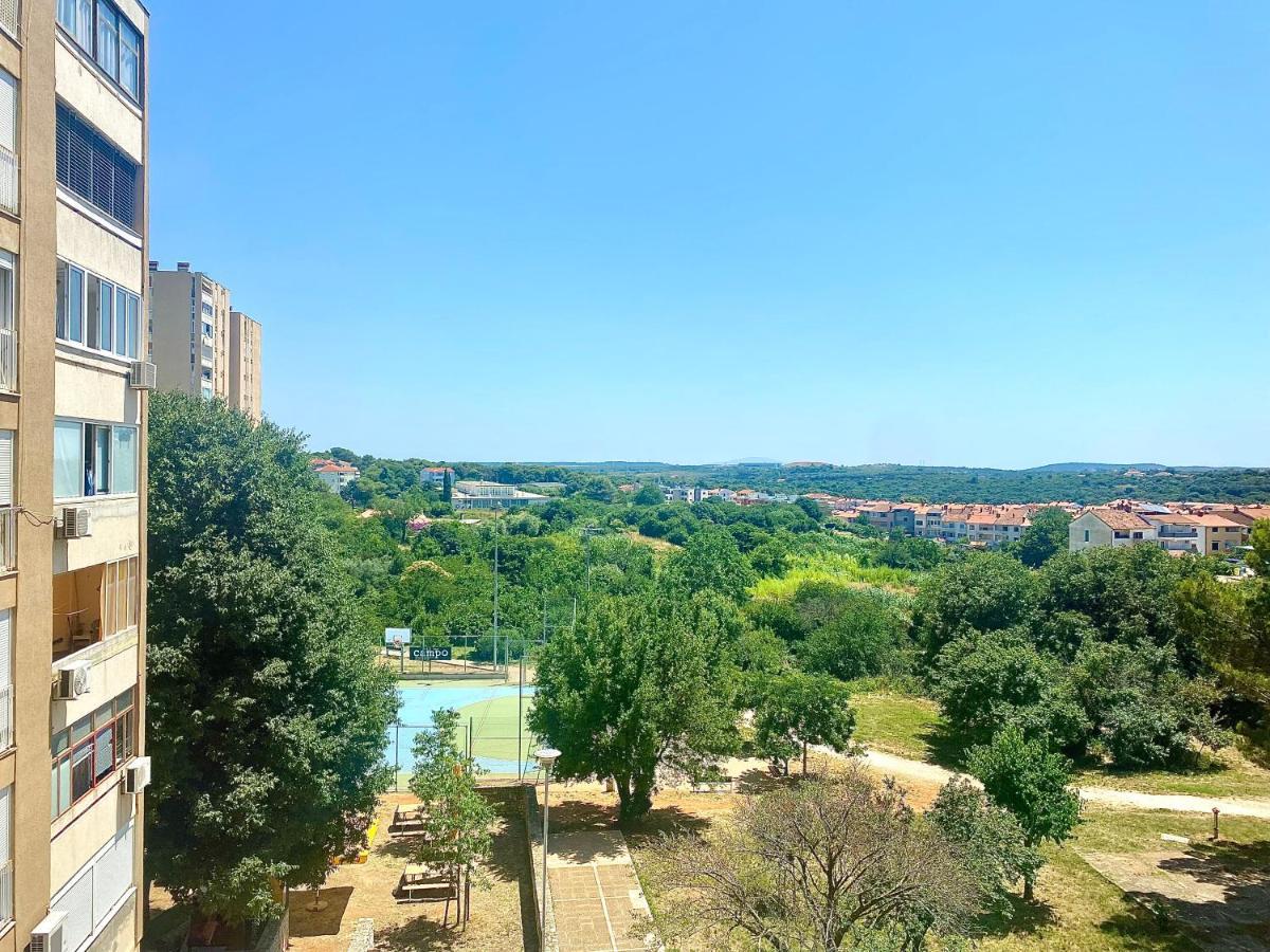 Ema Apartment Пула Экстерьер фото